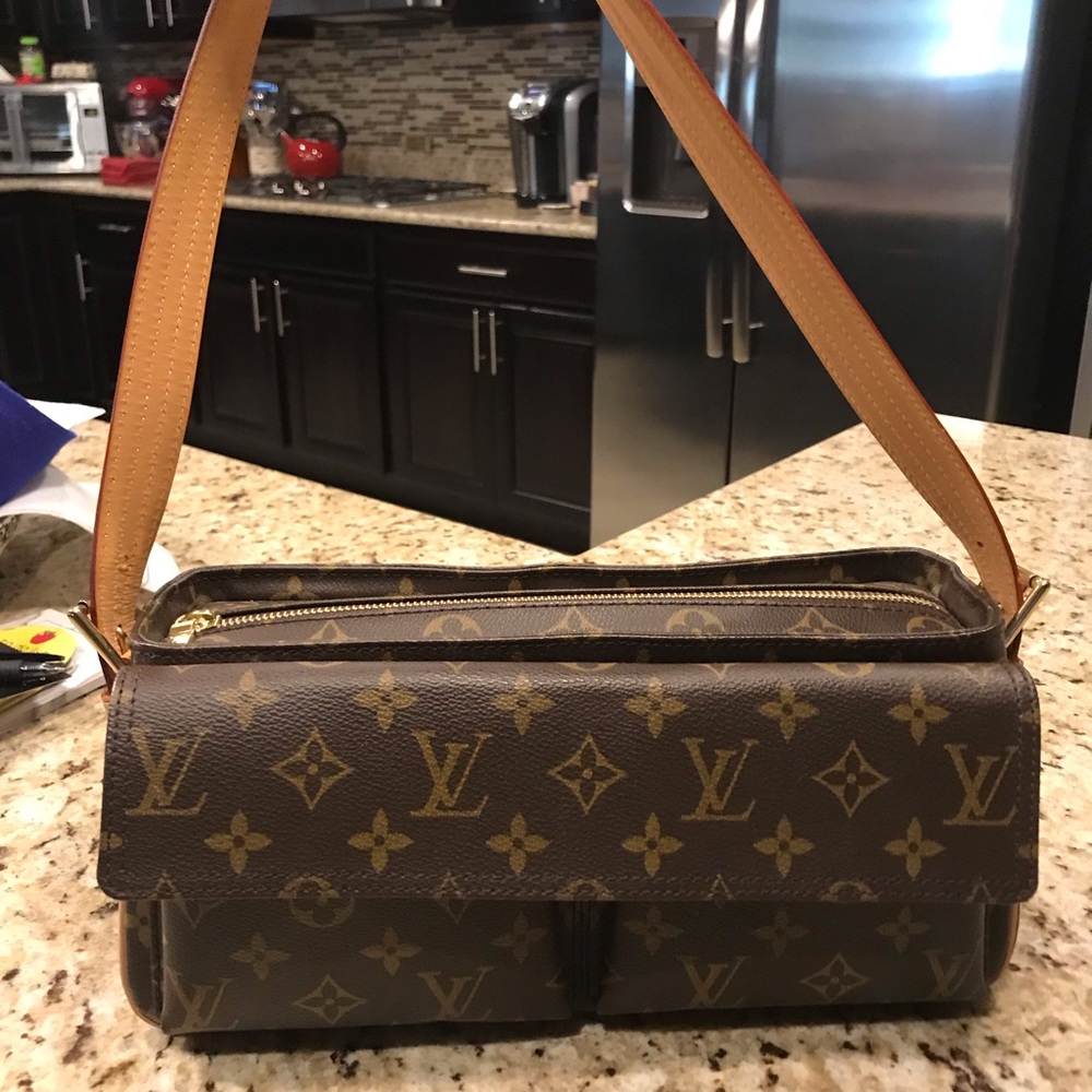Louis Vuitton Monogram Viva Cite GM